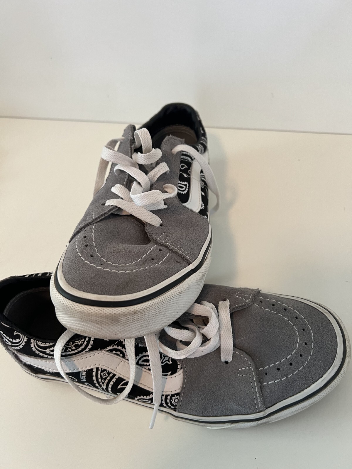 SAOLA Scarpe da skate VANS basse paisley grigie vero bianco scamosciato uomo 6 donna 7 5 ottime