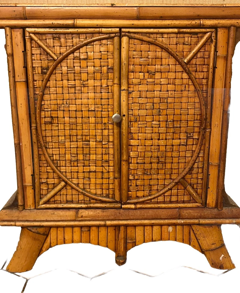 СОВРЕМЕННАЯ ГОЛЛИВУДСКАЯ БАМБУКОВАЯ ТУМБОЧКА СЕРЕДИНЫ ВЕКА В АЗИАТСКОМ СТИЛЕ - Изображение 2 из 4