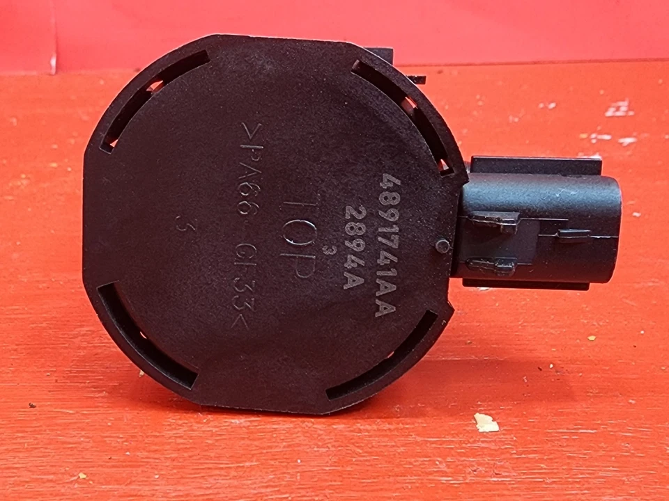 Válvula de purga de vapor Mopar 4891741AA fabricante de equipamento original para Chrysler Dodge Jeep VW L4 V6 - Imagem 2 de 4