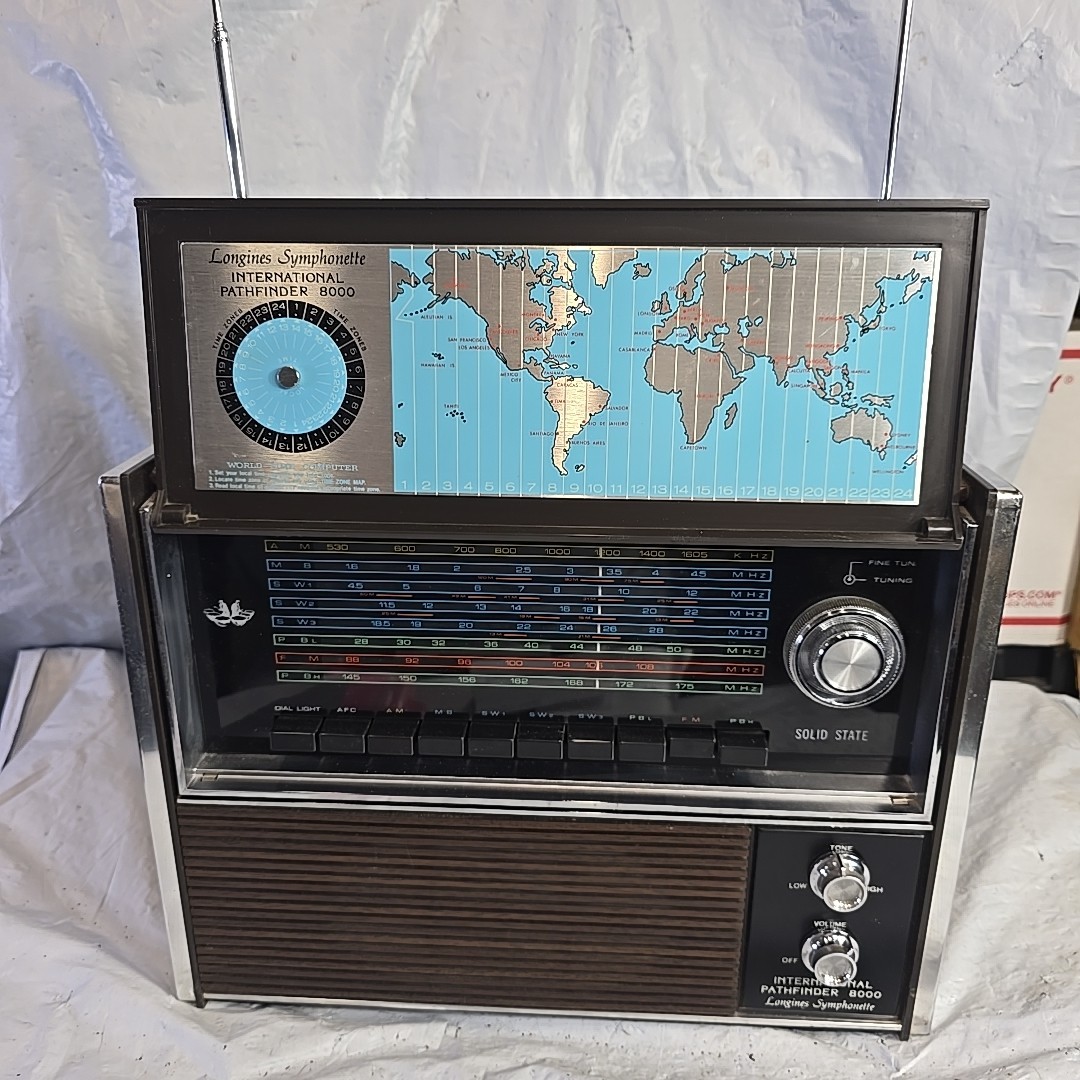 1978 Longines Symphonette Pathfinder 8000 Multi Zone Short Wave