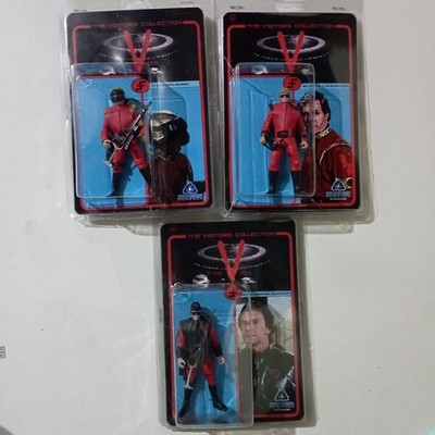V visitors 3.75' set x 3 toys Commander, Lieutenant, Security. only for display