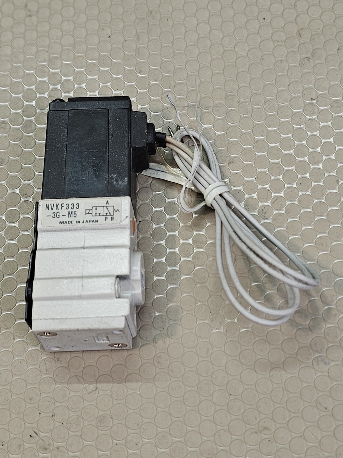SMC NVKF333-3G-M5 3-Port Pneumatic Solenoid Valve M5 Made in Japan