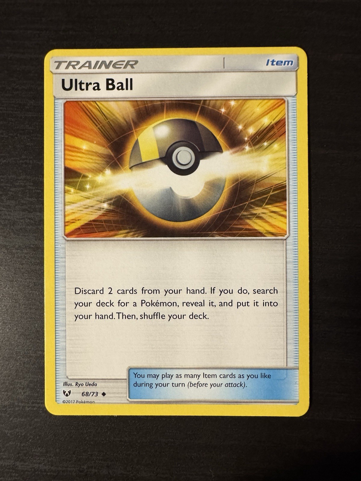 Pokemon Ultra Ball 68/73 Shining Legends Nm