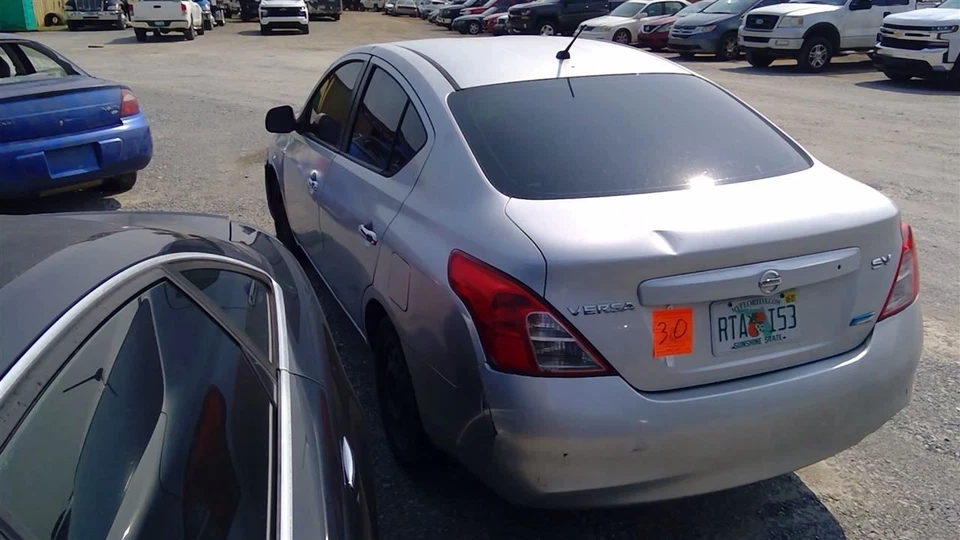 Interruptor de encendido convencional bloqueo de dirección para 12-19 VERSA 239112 Foto 4 de 4