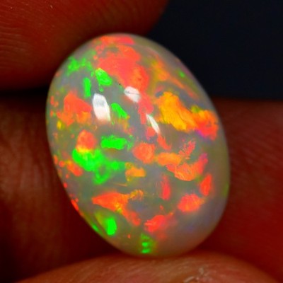 4.11Ct Premium 3D Multi-Color Flash 100 % Natural Welo Solid Opal