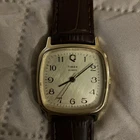 Vintage Timex Q Men M CELL Fashion Gold New Quick Release Band Quartz 32mm Watch