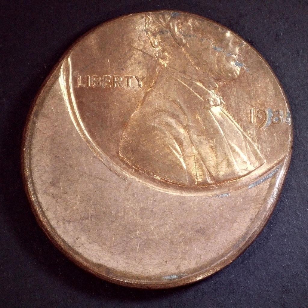 (( ERROR )) 1988 Off Center Lincoln Memorial Penny (( RD ))  ** COINS ** 0520-01