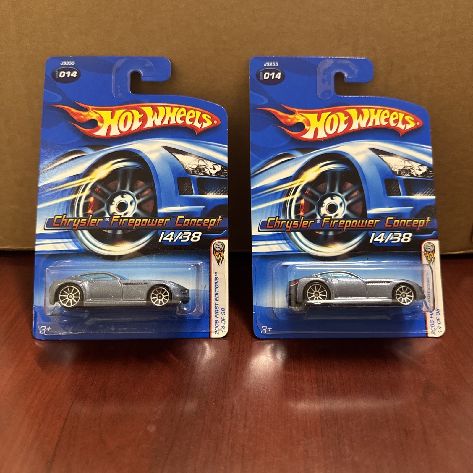 (2) Hotwheels Chrysler Firepower Concept 2006 1st Edition 