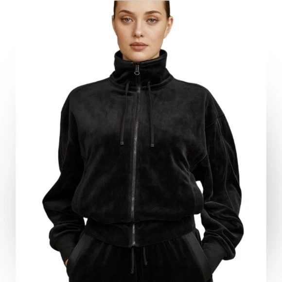 Conjunto de chándal de terciopelo negro Blanc Noir chaqueta y pantalón XS/S terciopelo nuevo con etiquetas Foto 3 de 4