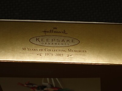 Ornement Hallmark Keepsake 2003 – Souris Patineuse « Skating Aller-Retour » – Exclusivité Club, Neuf En Boîte
