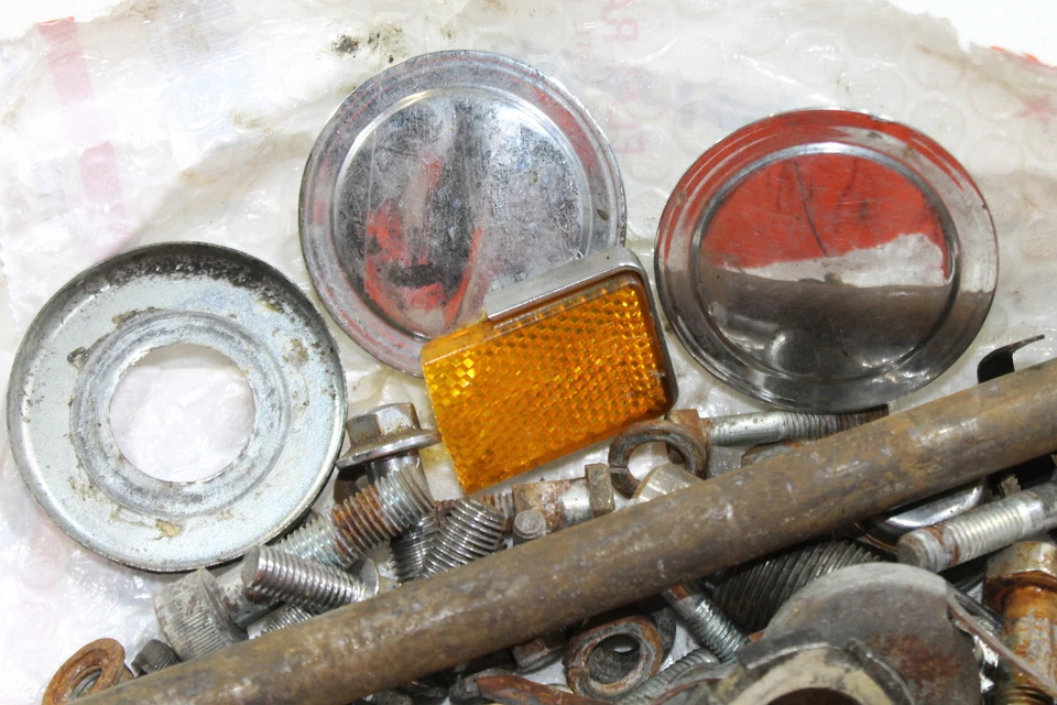 1985 YAMAHA VIRAGO 700 XV700 ASSORTED PARTS - Image 3 of 4