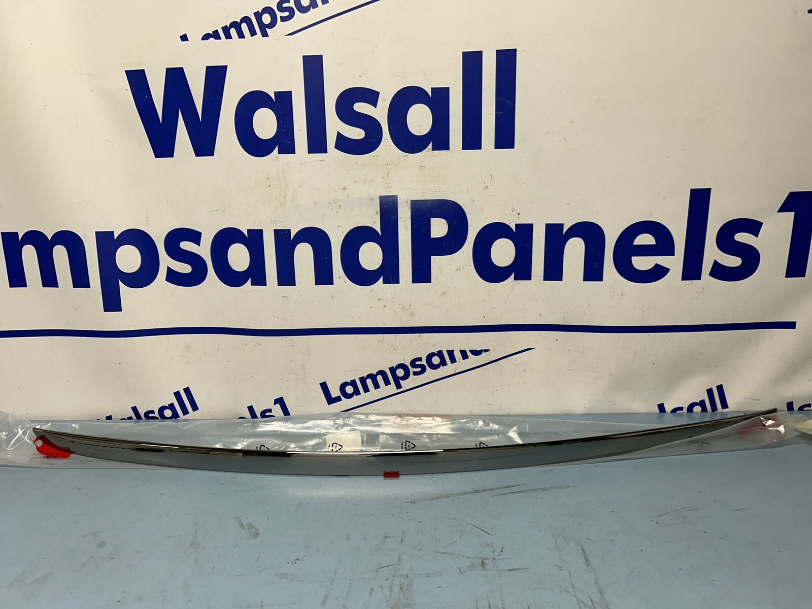 903721954R Renault CLIO IV - Tailgate Boot Moulding Refclio001 for  