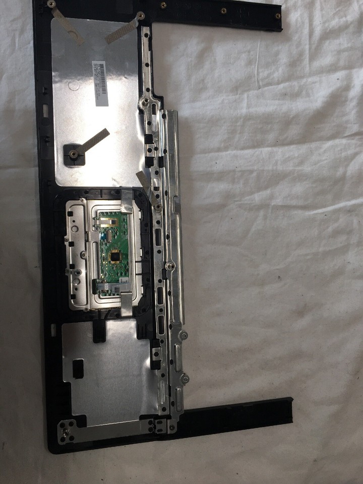 Coque Écran Avant Pour HP COMPAQ 6730B - Référence 6070B0233001 / 487336-001 - Pièce D'Occasion Originale