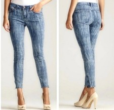 Free People Feather Bleach Print Denim Low 8  Rise Skinny Jeans Sz 26 Zip Ankle