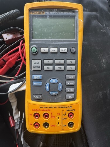 Fluke 724 Temperature Data Process Calibrator Tester with Test leads