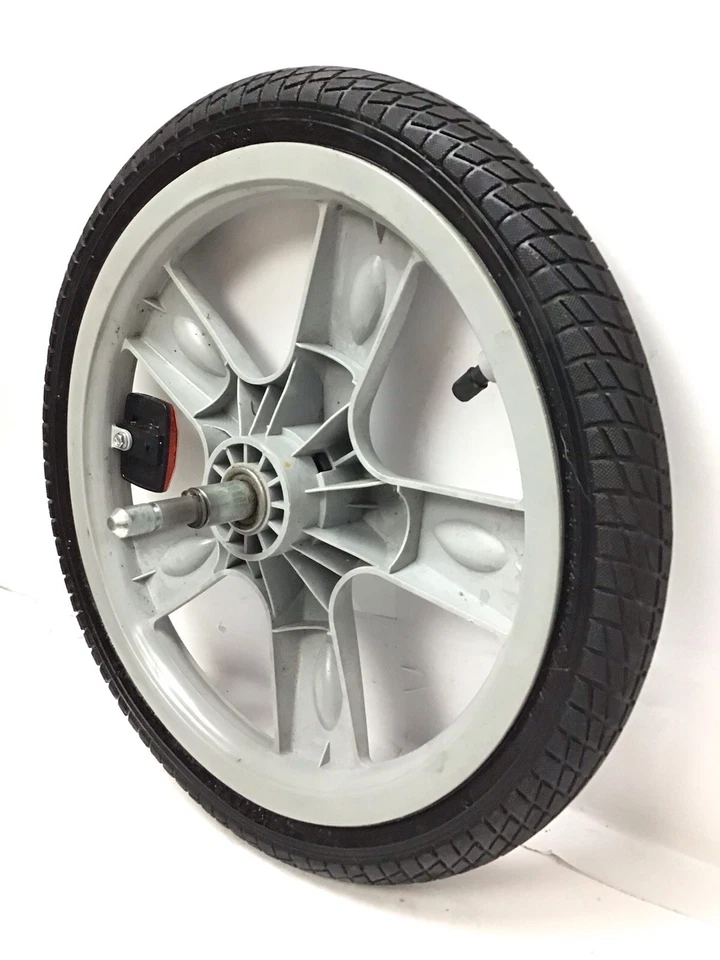 Заднее серое пластиковое магнитное колесо для велосипедного прицепа Instep 16 дюймов, шина 1,75 #B75 в шаге - Изображение 3 из 4