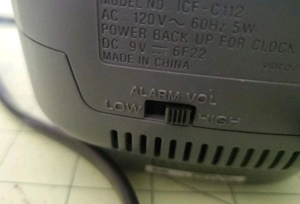 Sony Dream Machine ICF-C112 Radio AM/FM Reloj Despertador Negro/Gris Oscuro Probado/Funciona Foto 4 de 4