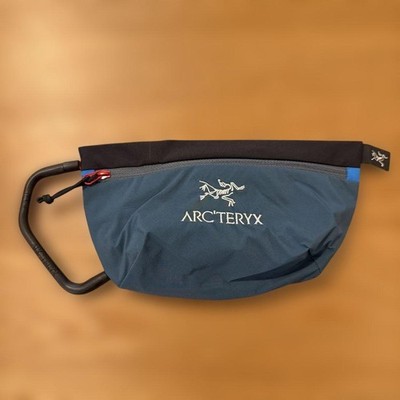 バッグ ARC'TERYX Foley Pouch Recut Multi s-l400.jpg