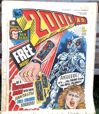 2000 AD#2(1977)comic 1st Judge Dredd 2000ad programme no free gift