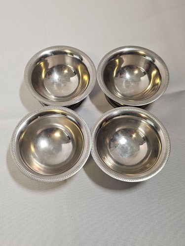 Volrath Stainless Steel Dessert Bowls With Textured Trim - Set of 4 Japan - Imagen 2 de 10