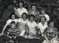 1950 Press Photo Green & White 4-H Girls Club members pose in Del;mar, New York