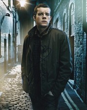 RUSSELL TOVEY signed Autogramm 20x25cm BEING HUMAN in Person autograph COA