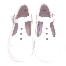 DE OSU -Spain -SALE- Girls White Heart T-Straps Dress Shoes -European- Size 5-10