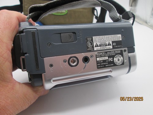 Sony DCR-TRV260 Digital 8 Camcorder W/ 2 Batteries, Charger, Cord & Bag-Works - Picture 9 of 23