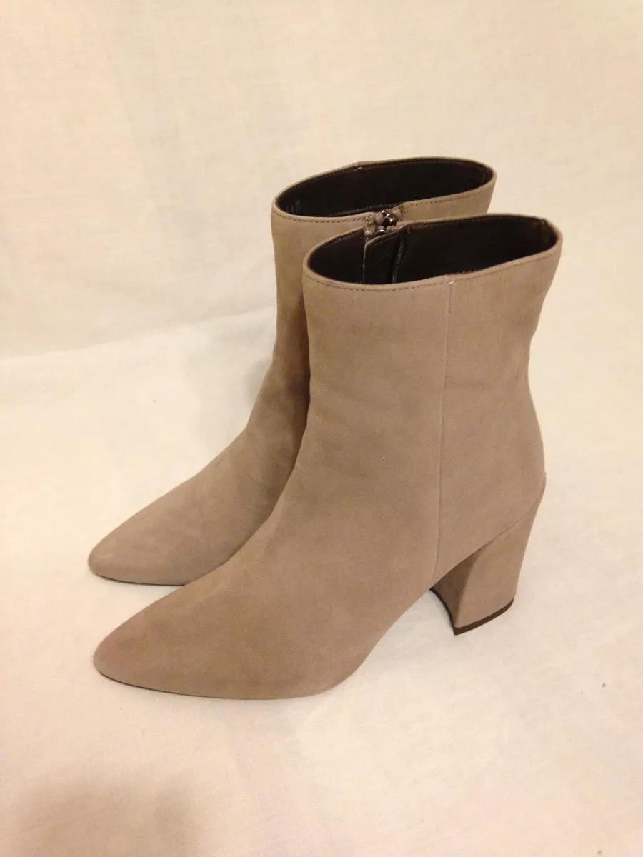 AQUATALIA PALOMINA TAUPE CLASSIC SUEDE ANKLE BOOTIES SIZE 6.5 M