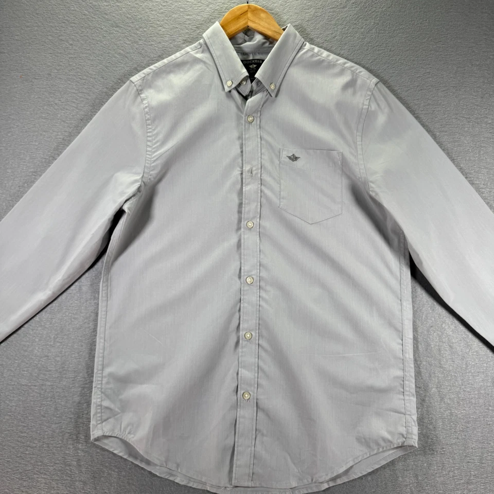 Camisa Dockers Signature Comfort Flex con botones para hombre azul medio calce clásico Foto 3 de 4