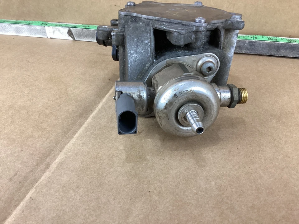 VOLKSWAGEN JETTA 2012-2017 BOMBA DE COMBUSTIBLE DE ALTA PRESIÓN OEM Foto 4 de 4