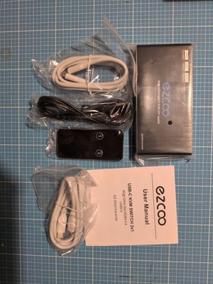 USB-C KVM Switch HDMI2.1 2 Laptops mit 2 USB 2.0 Ports