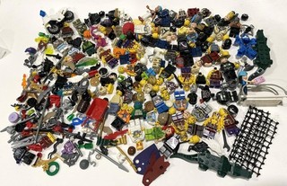 LEGO Minifigura a Granel / Lote de Accesorios Temas Mixtos