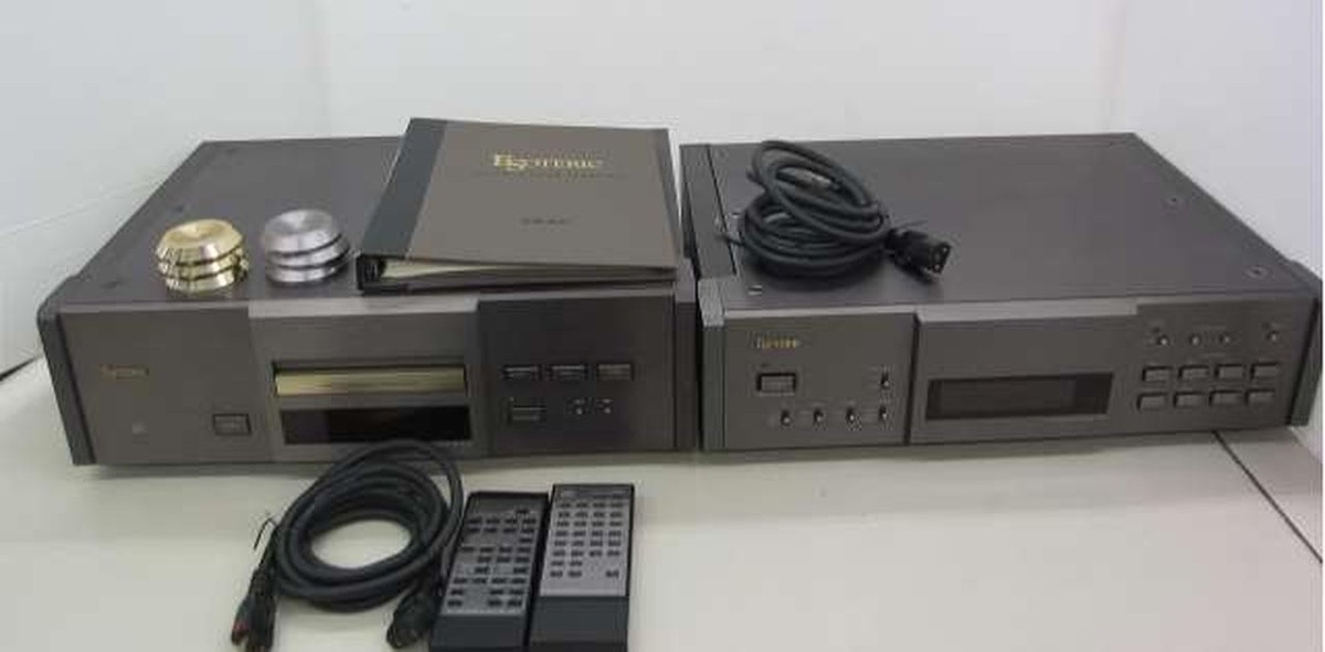 ESOTERIC D30 P30 CD Transport DAC High End Audio VRDS System