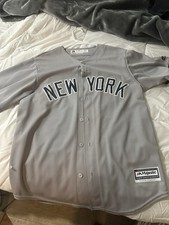 Ultimate New York Yankees Collector and Super Fan Gift Guide 44