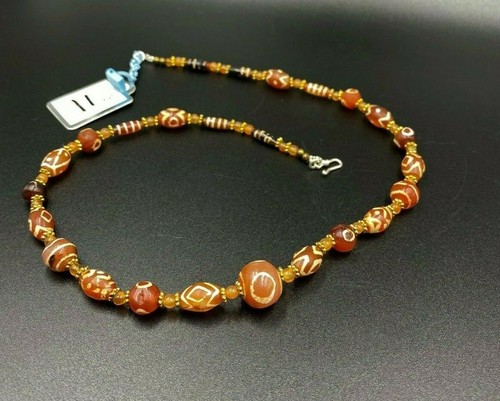 Collana di perle di corniola incise antica Mala  - Foto 8 di 11