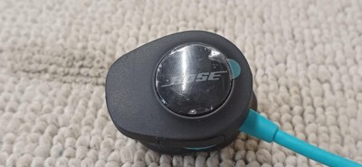 Bose SoundSport Wireless Bluetooth In Ear Headphones Aqua Japan