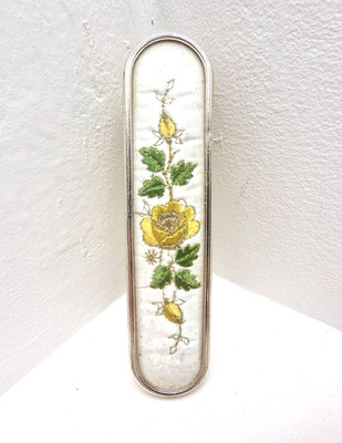 Vintage bestickte Blumen Kleiderbürste Nylonborsten Made in England Vanity