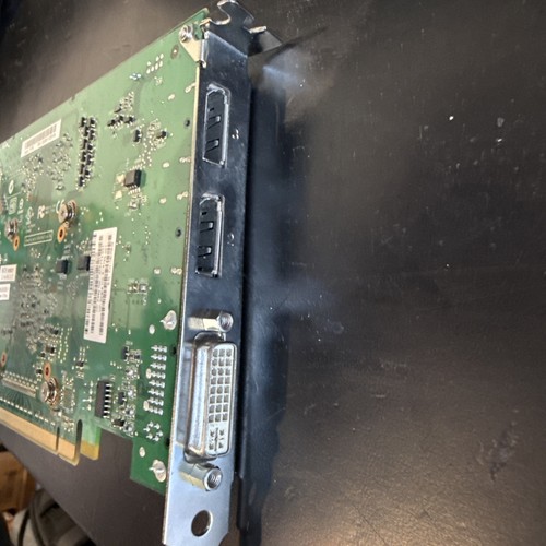 NVIDIA Quadro FX 580 GPU Graphics Card - Picture 3 of 3
