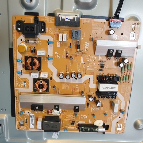 Samsung UE55RU7179UXZG Mainboard Netzteil Fernbedienung Infrarot Empfänger