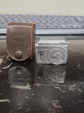 Vintage Sekonic Compact Light Meter Seiko with leather case - Tokyo Japan