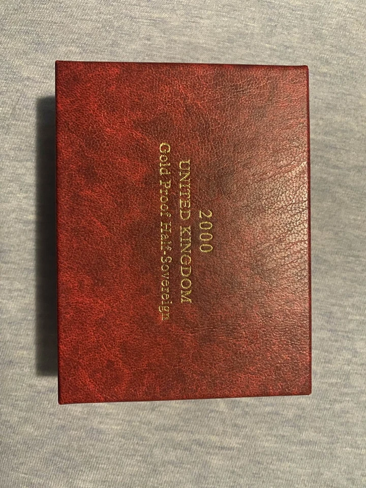 2000 UK Gold Proof Half-Sovereign –Royal Mint -  Boxed & CoA - Image 2 of 4