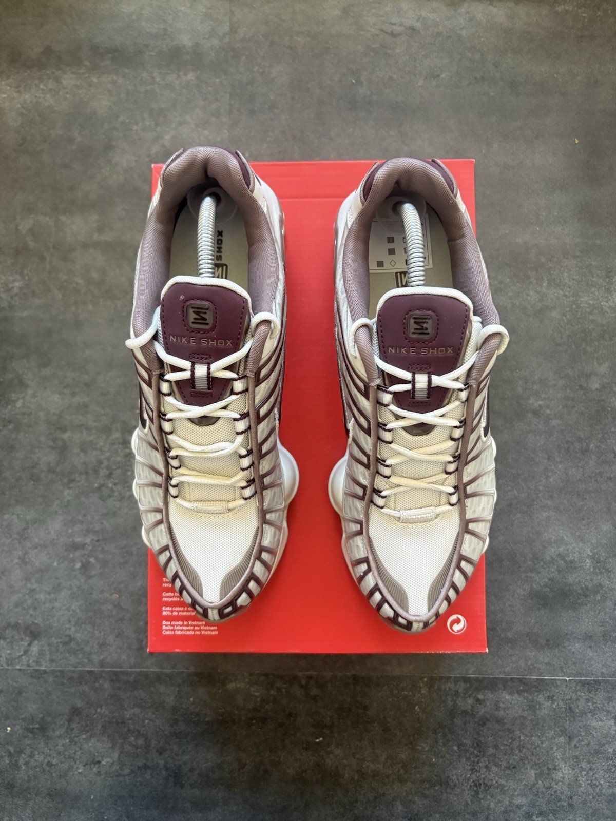 Nike Shox TL Women's Trainers UK Size 6.5 - Brand New, RRP £155 image 3
