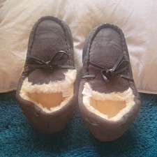 Semsary Gray Suede Moccasin Slippers Faux Fur Lined Slip-On Rubber Sole Size 1