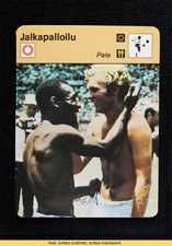 1977-80 Sportscasters Finnish (Posed with ) Pele Bobby Moore #10-228 READ 0ol0