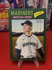 2026 Topps Heritage Bryan Woo #99 Seattle Mariners Dark Green Border