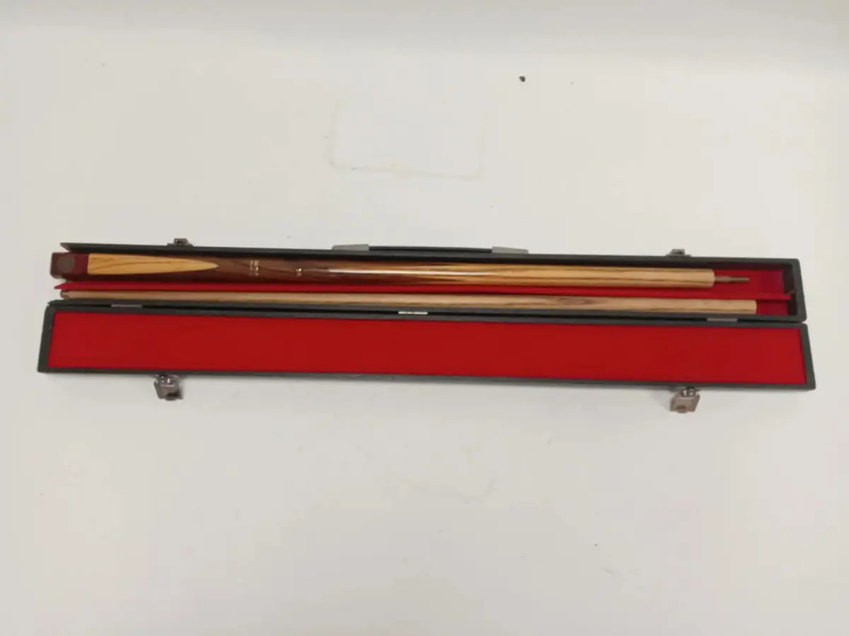 Tornado Mature Ash 16oz Two Piece Snooker Pool Cue With Hard Case