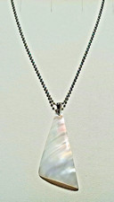 297 - Kugelkette Versilbert Länge 63cm Anhänger Perlmutt Trapezform 55x25mm