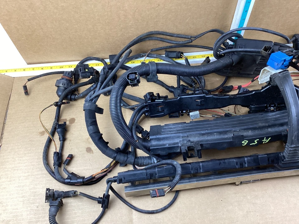 Arnés de cableado de motor BMW X5 E70 N52 2008 con riel inyector de combustible OEM Foto 2 de 4
