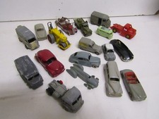 lot de 17 voitures véhicules miniature dinky toys norev a restaurer pour piece